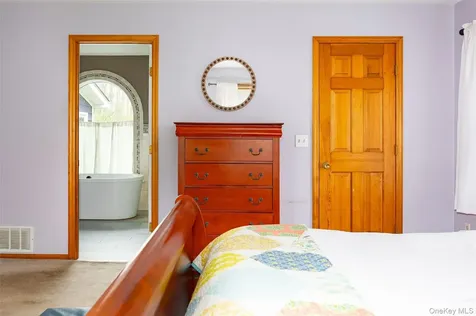 64 Travis Road Pleasant Valley NY 12538