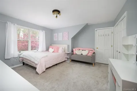 64 Travis Road Pleasant Valley NY 12538