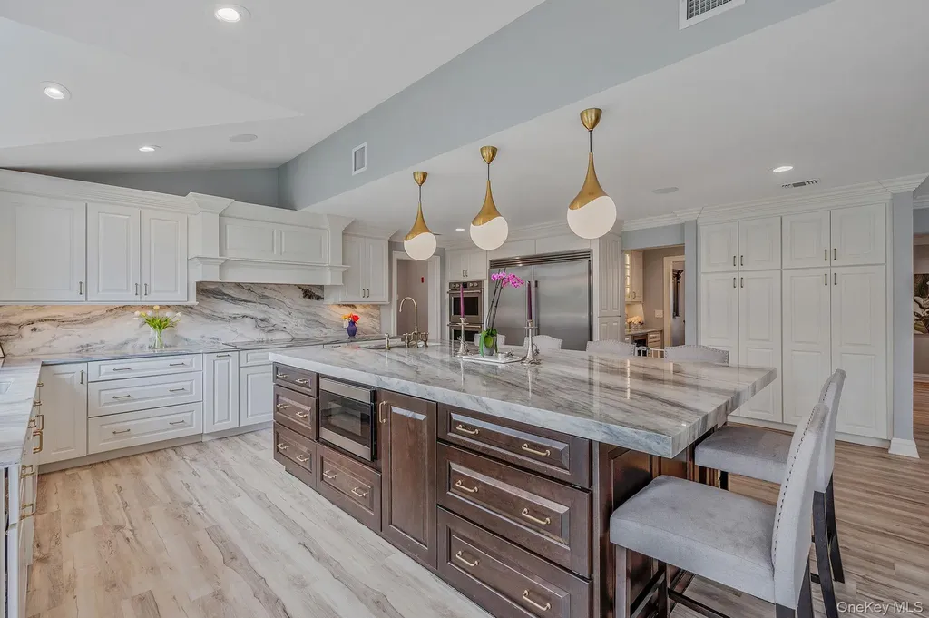 128 Pace Drive S West Islip NY 11795