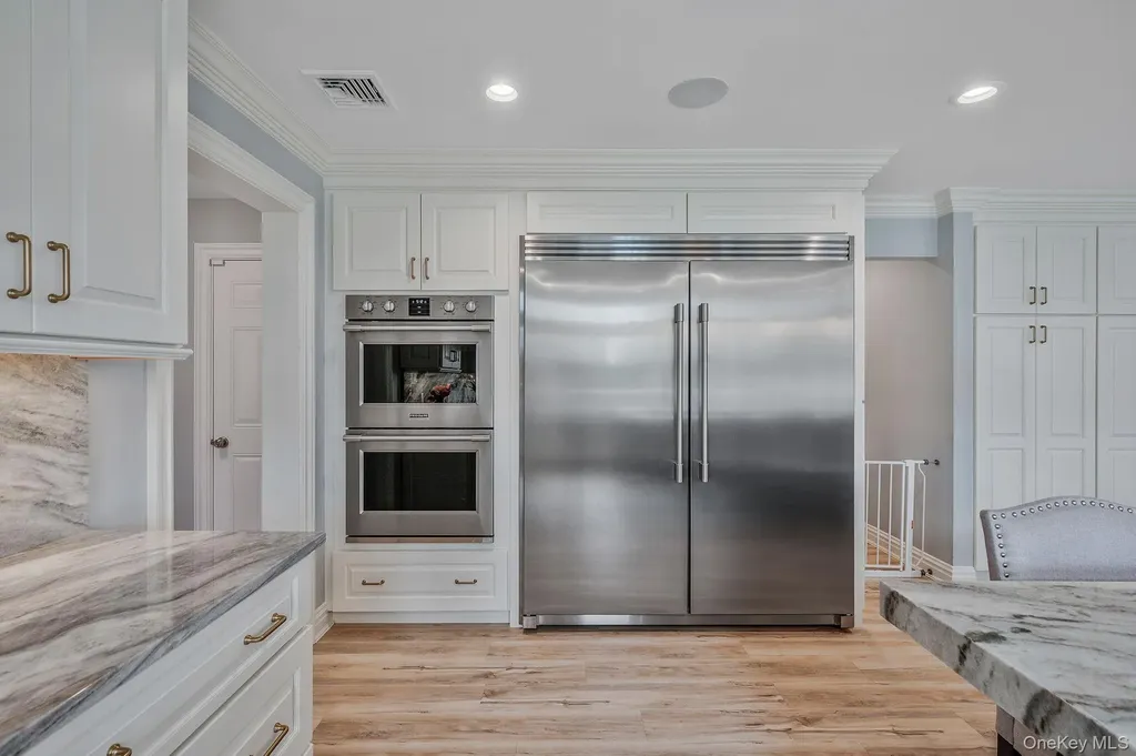 128 Pace Drive S West Islip NY 11795