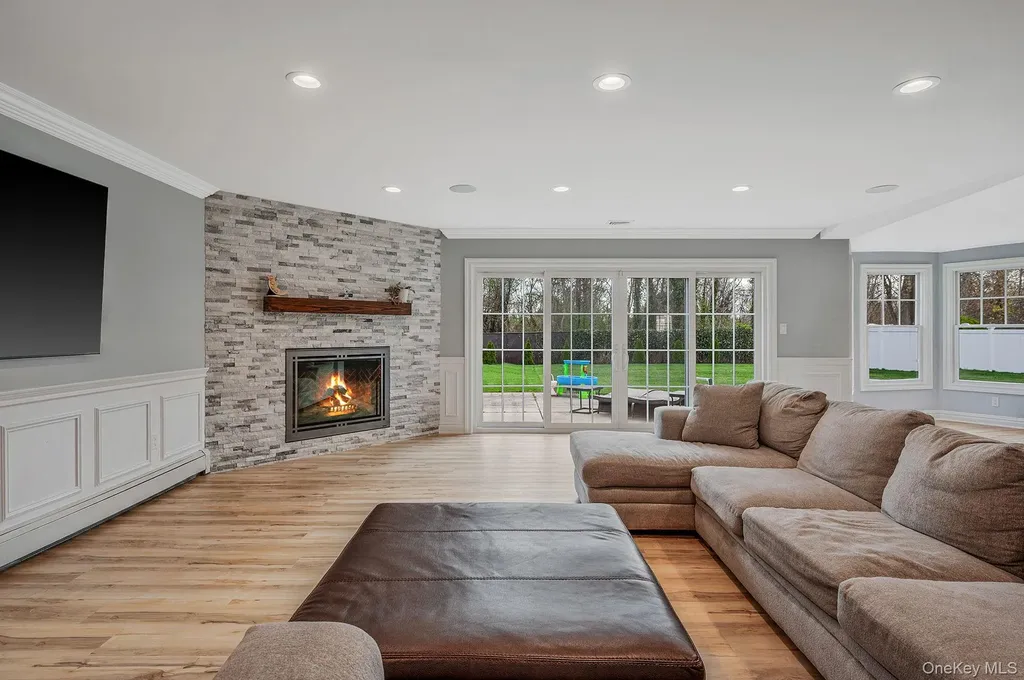 128 Pace Drive S West Islip NY 11795