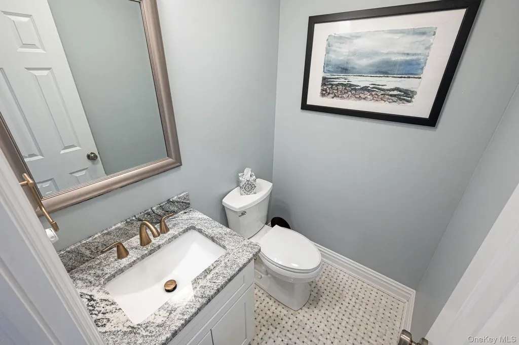 128 Pace Drive S West Islip NY 11795