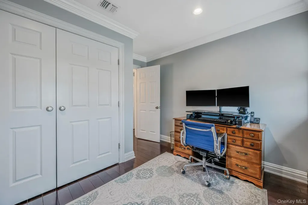 128 Pace Drive S West Islip NY 11795