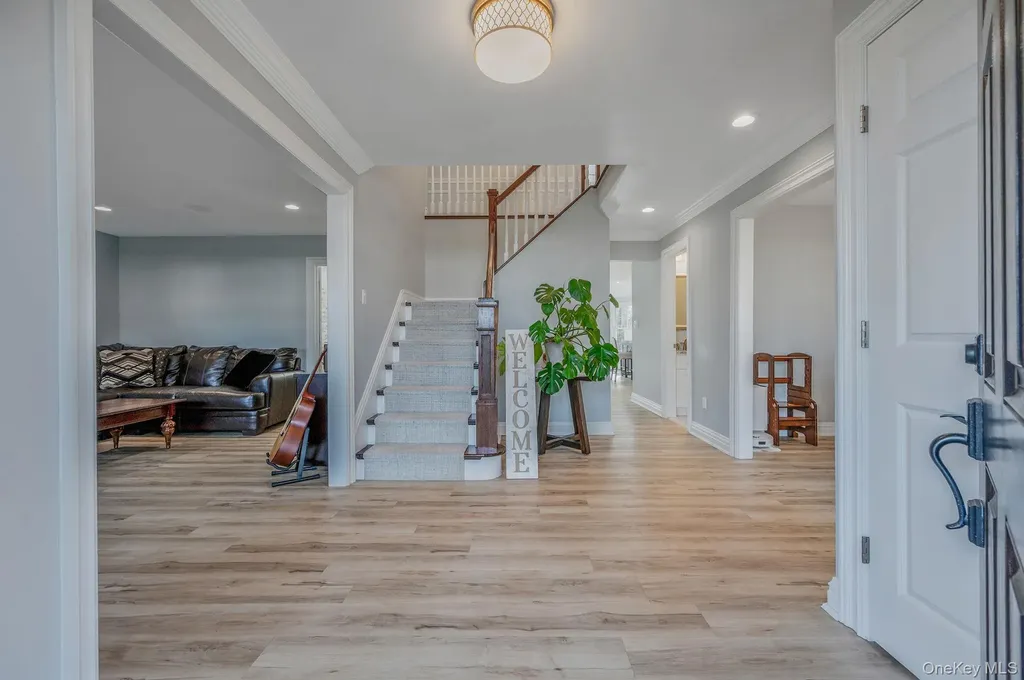 128 Pace Drive S West Islip NY 11795