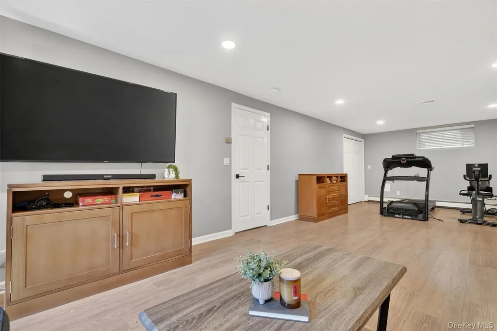53 Driftwood Somers NY 10589