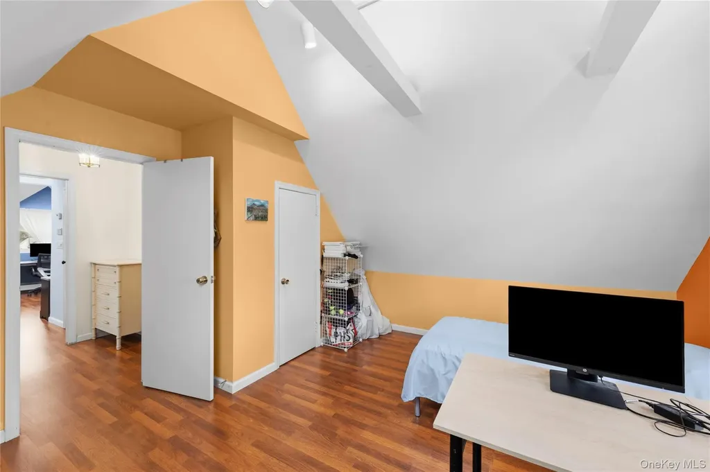 218 Brown Street Mineola NY 11501