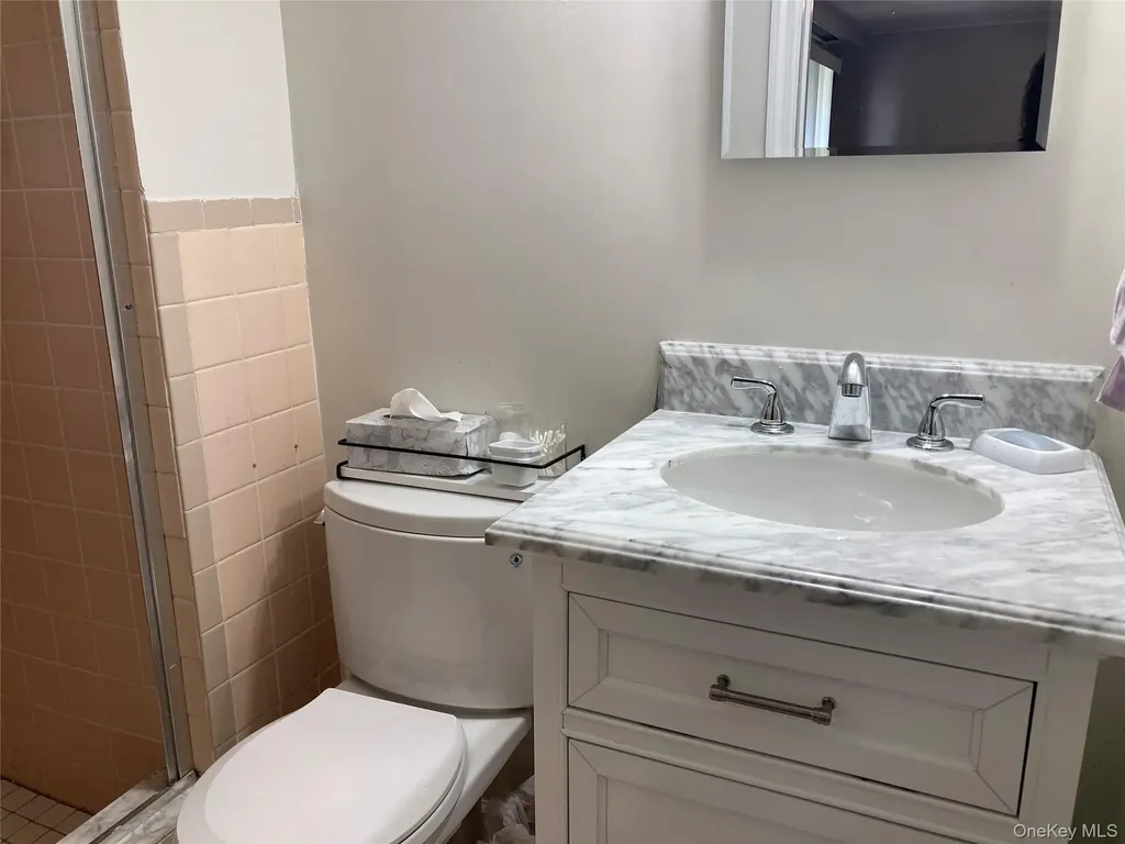 16 Upper Drive Huntington NY 11743