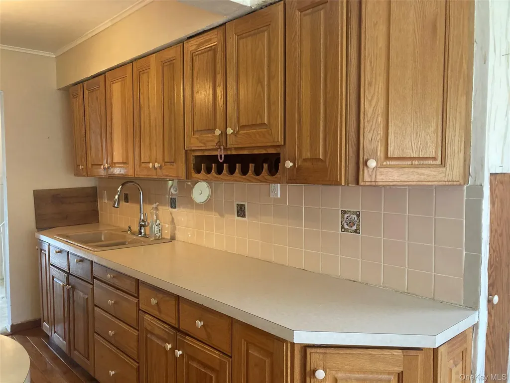 16 Upper Drive Huntington NY 11743