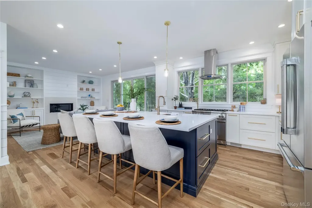 480 Ackerly Pond Lane Southold NY 11971