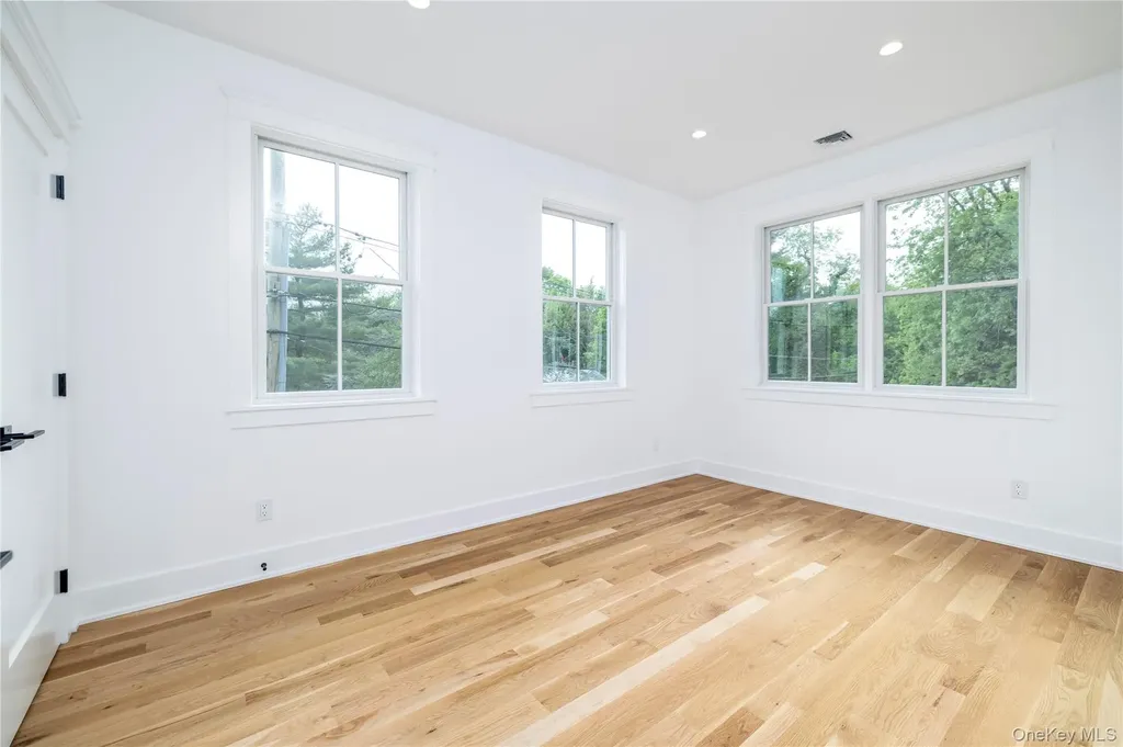 480 Ackerly Pond Lane Southold NY 11971