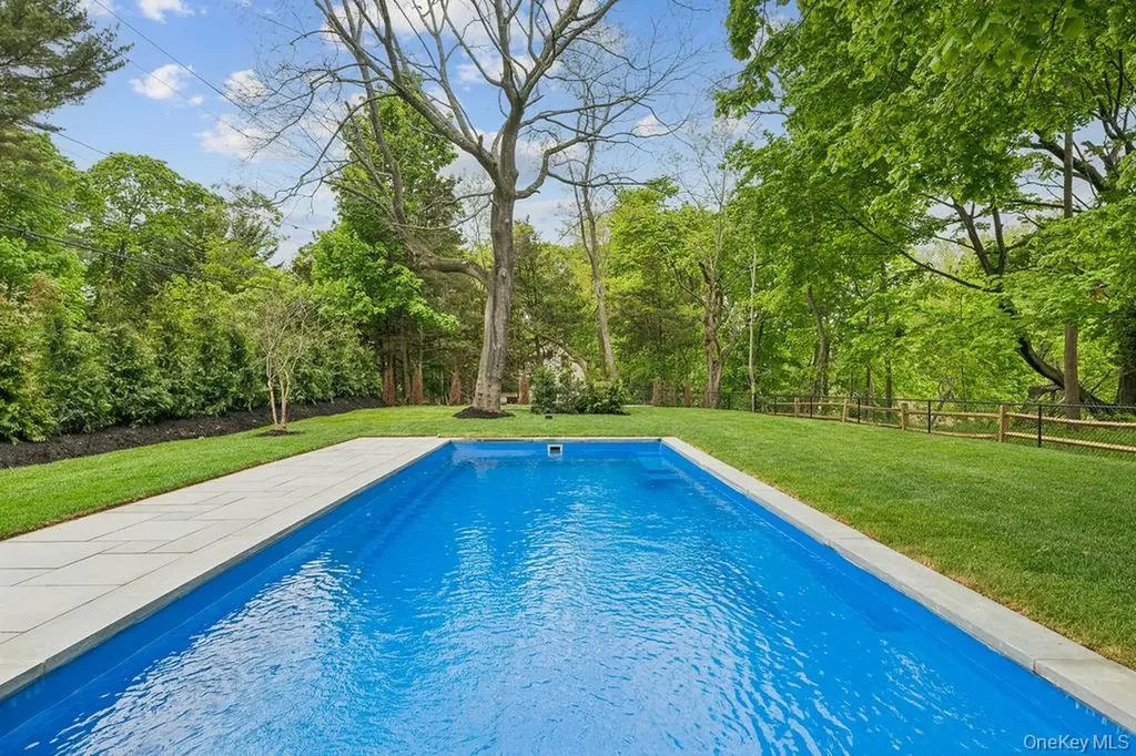 480 Ackerly Pond Lane Southold NY 11971