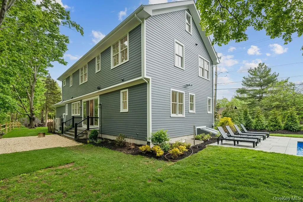 480 Ackerly Pond Lane Southold NY 11971
