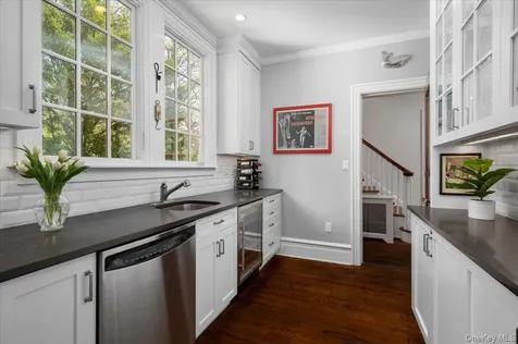 560 Pelhamdale Avenue Pelham NY 10803