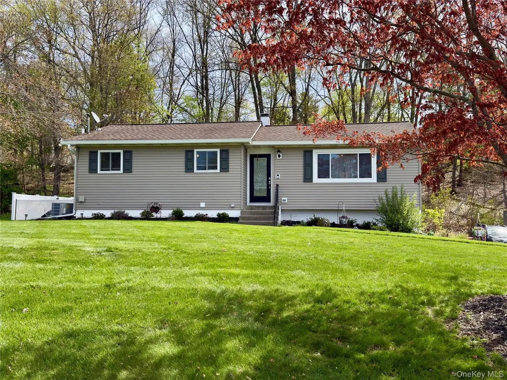 22 Buttermilk Drive Poughkeepsie NY 12601