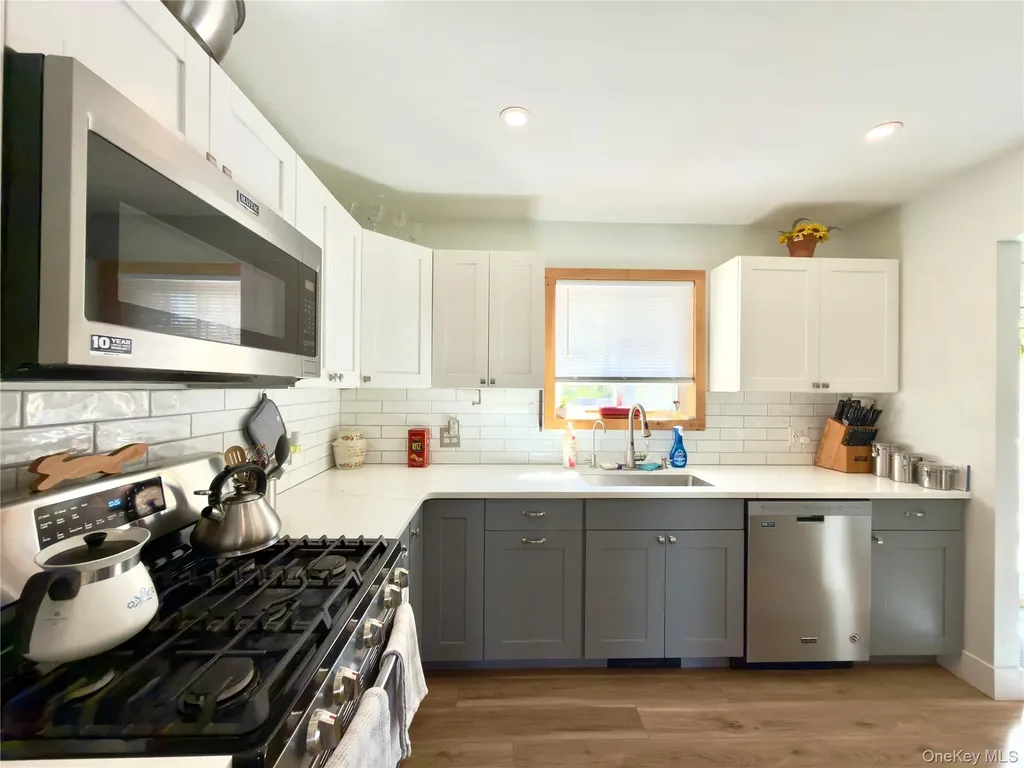 22 Buttermilk Drive Poughkeepsie NY 12601