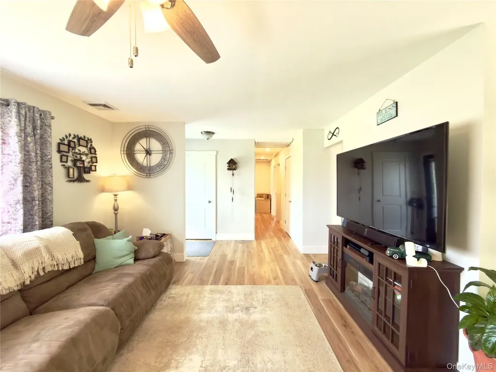 22 Buttermilk Drive Poughkeepsie NY 12601