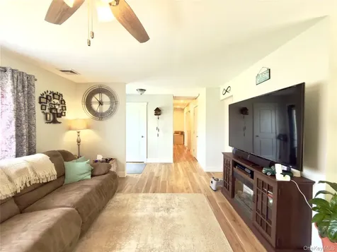 22 Buttermilk Drive Poughkeepsie NY 12601