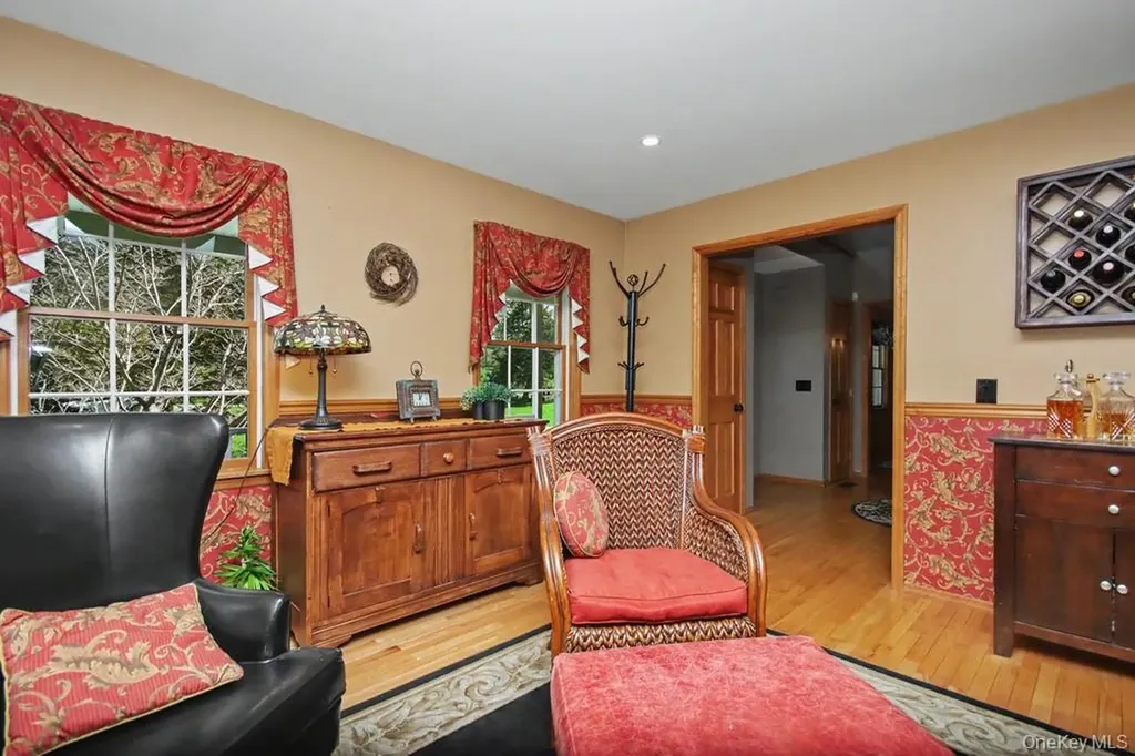 3 Brenner Ridge Road Pleasant Valley NY 12569