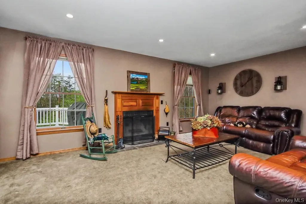 3 Brenner Ridge Road Pleasant Valley NY 12569