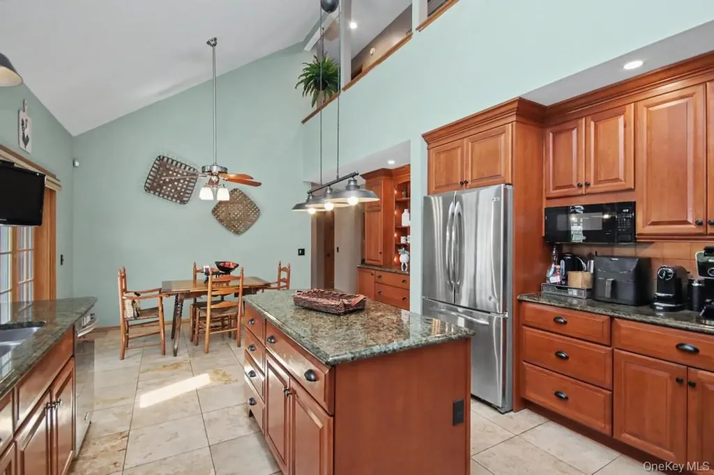 3 Brenner Ridge Road Pleasant Valley NY 12569