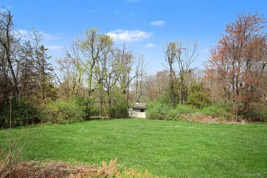 3 Brenner Ridge Road Pleasant Valley NY 12569
