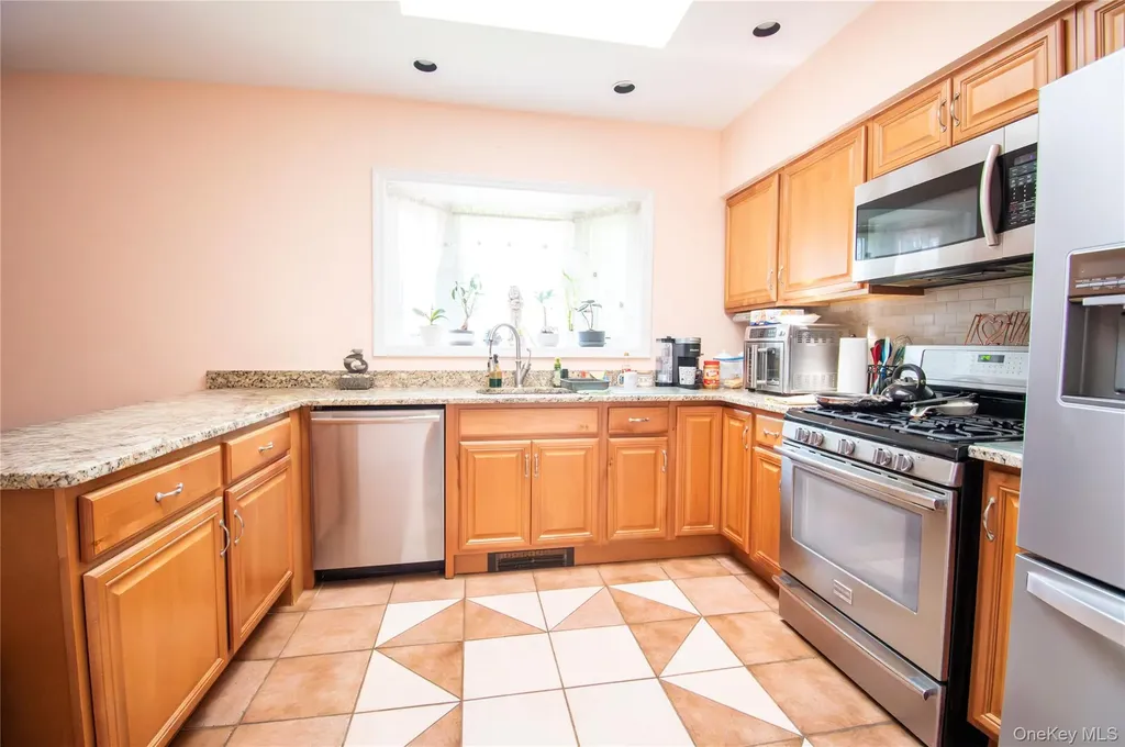 3 Park Avenue Baldwin NY 11510