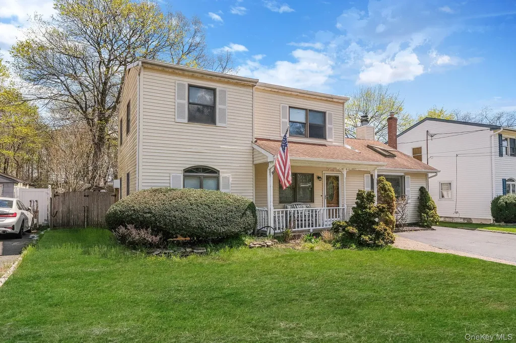 97 N Clinton Avenue Patchogue NY 11772