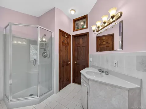54 East Street West Nyack NY 10994