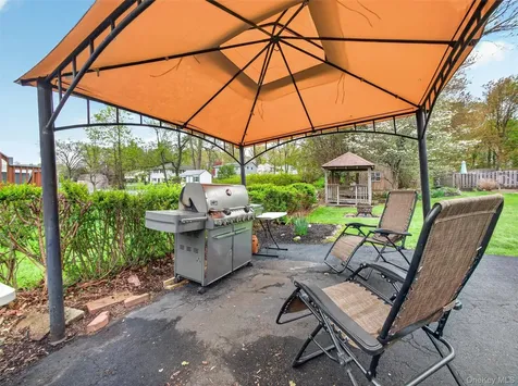 54 East Street West Nyack NY 10994