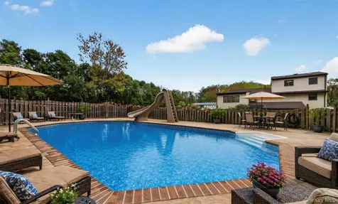 54 East Street West Nyack NY 10994