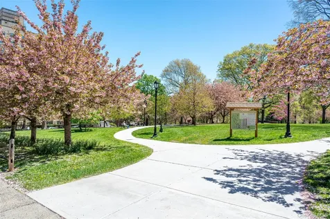 15 Stewart Place White Plains NY 10603
