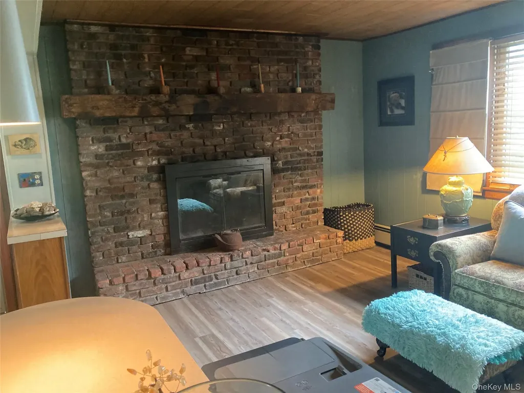 104 Canal Drive Godeffroy NY 12729