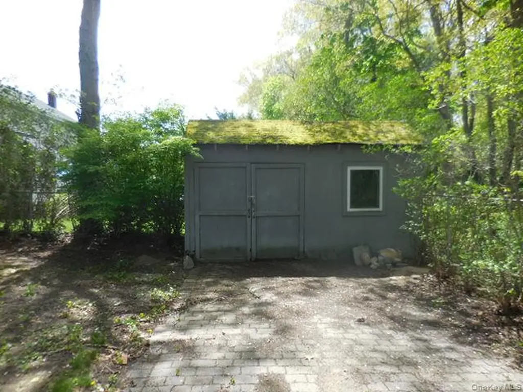 194 Phyllis Drive Patchogue NY 11772