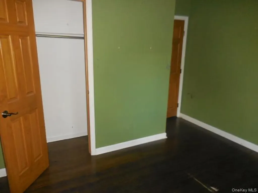 194 Phyllis Drive Patchogue NY 11772