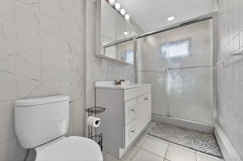 4 Rose Street Oceanside NY 11572