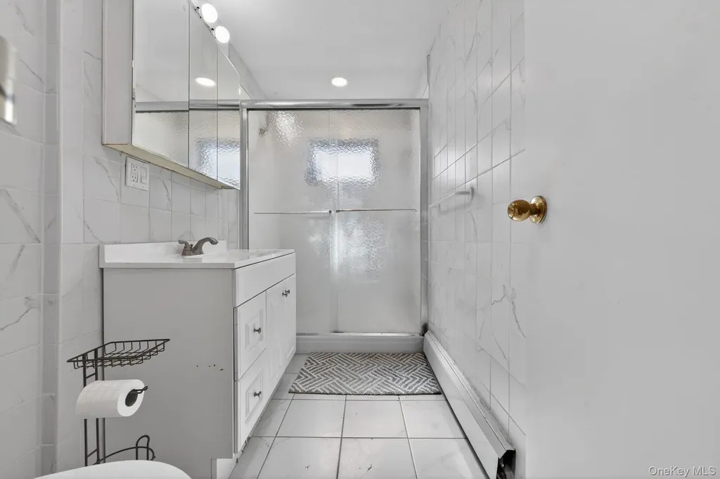 4 Rose Street Oceanside NY 11572