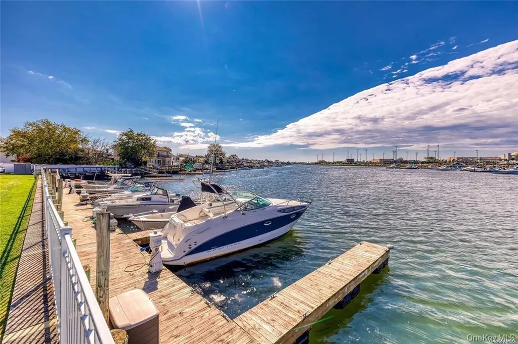 4 Rose Street Oceanside NY 11572