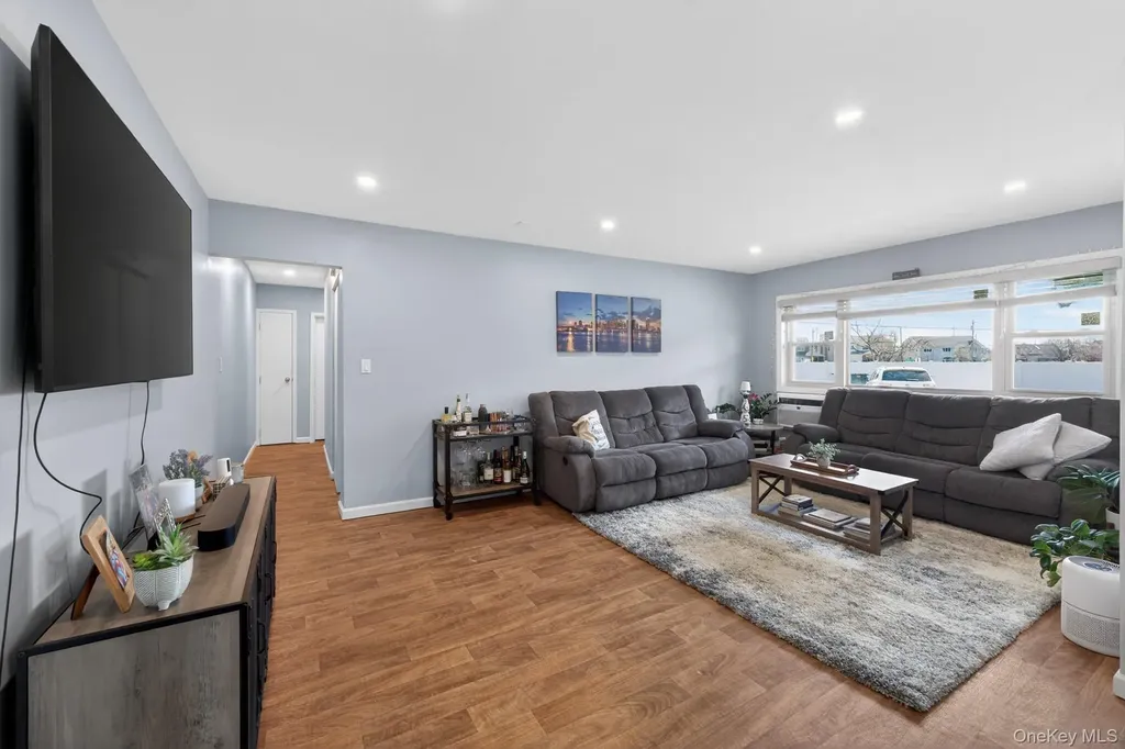 4 Rose Street Oceanside NY 11572