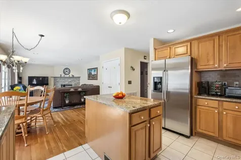 64 Oscawana Heights Road Putnam Valley NY 10579