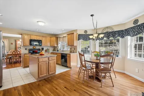 64 Oscawana Heights Road Putnam Valley NY 10579