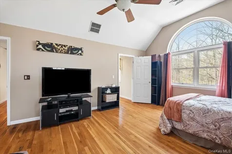 64 Oscawana Heights Road Putnam Valley NY 10579