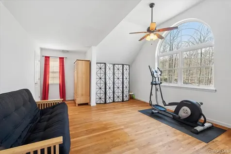 64 Oscawana Heights Road Putnam Valley NY 10579