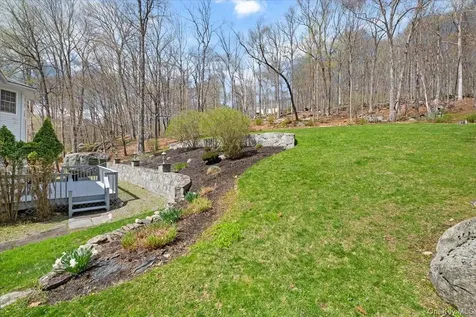 64 Oscawana Heights Road Putnam Valley NY 10579