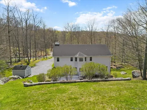 64 Oscawana Heights Road Putnam Valley NY 10579