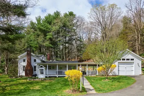 457 Round Lake Road Rhinebeck NY 12572