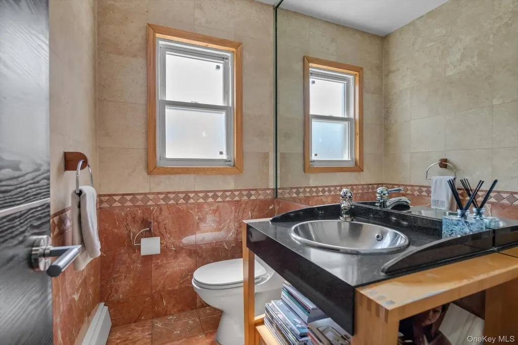 700 Sherwood Street North Woodmere NY 11581