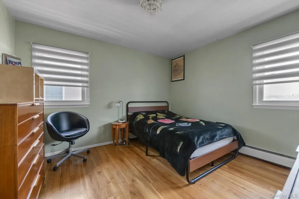 700 Sherwood Street North Woodmere NY 11581