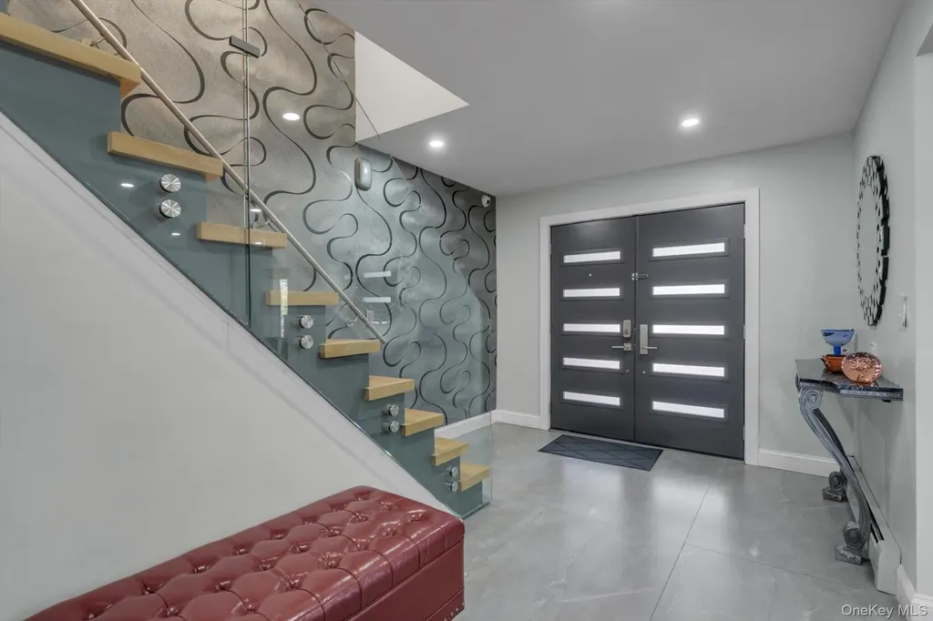 700 Sherwood Street North Woodmere NY 11581