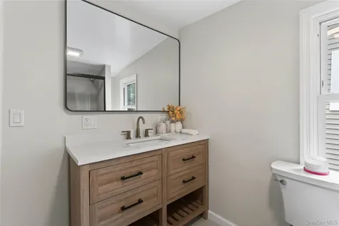 81 Potter Avenue New Rochelle NY 10801