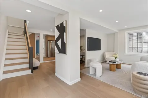 81 Potter Avenue New Rochelle NY 10801